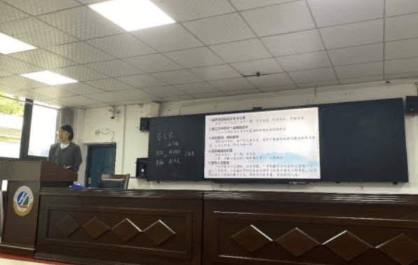 四川省仁寿县铧强中学