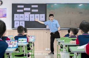 2026年北外附属东坡外国语学校高中师资怎么样_教学管理