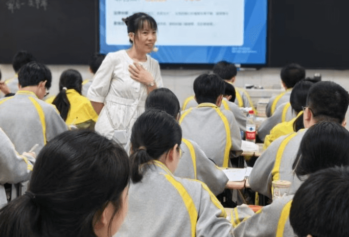 金堂县竹篙中学校 金堂县竹篙中学校