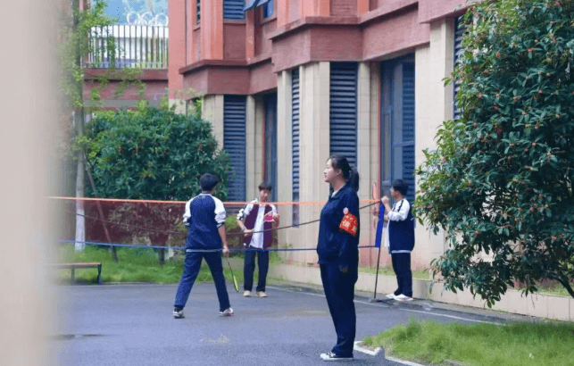 仁寿新科学校 仁寿新科学校