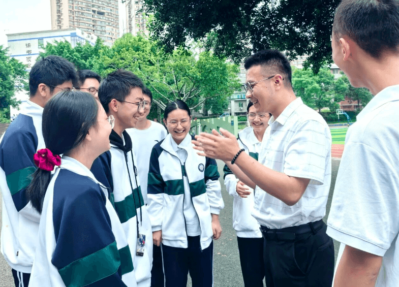 华达高中 华达高中