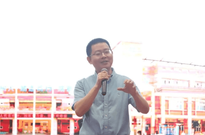 成都市郫都区博瑞实验学校