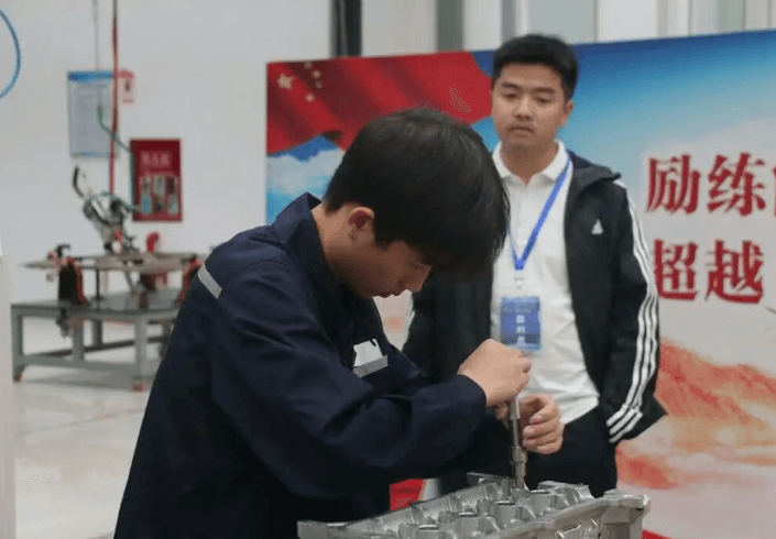 成都汽车职业技术学校