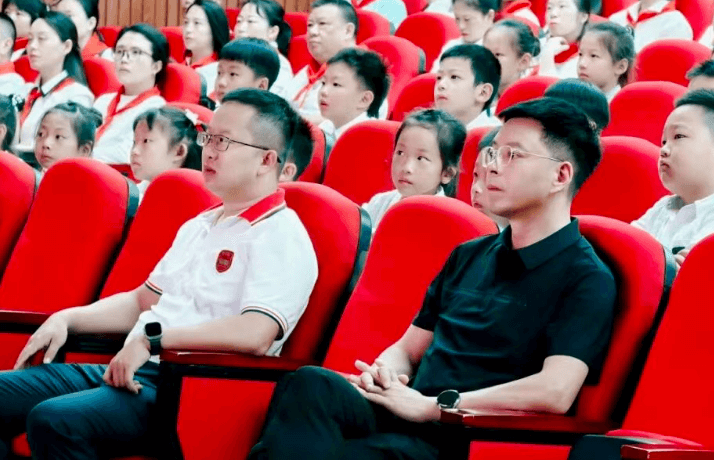眉山东辰学校