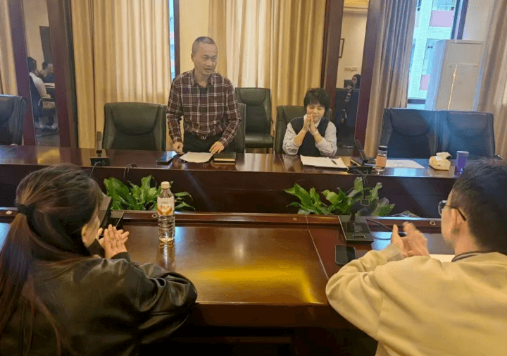 邛崃市职业教育中心 邛崃市职业教育中心