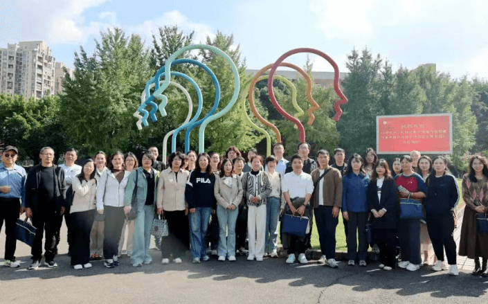 成都市温江区冠城实验学校 成都市温江区冠城实验学校