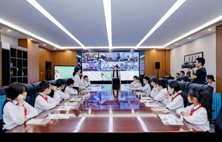 成都市温江区冠城实验学校 成都市温江区冠城实验学校