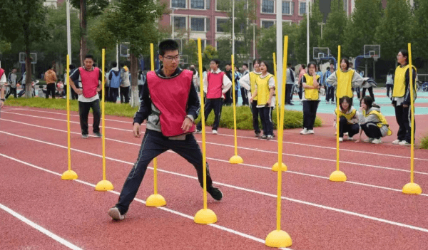 成都市新津区成外学校