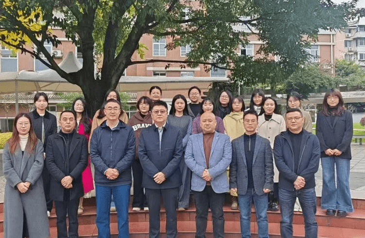 都江堰市领川实验学校