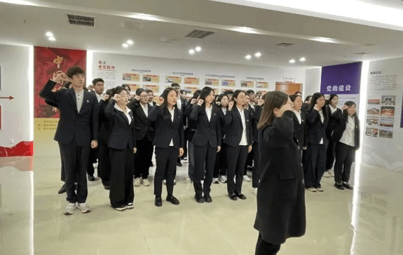 资阳口腔职业学院