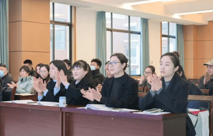 北外附属东坡外国语学校 北外附属东坡外国语学校