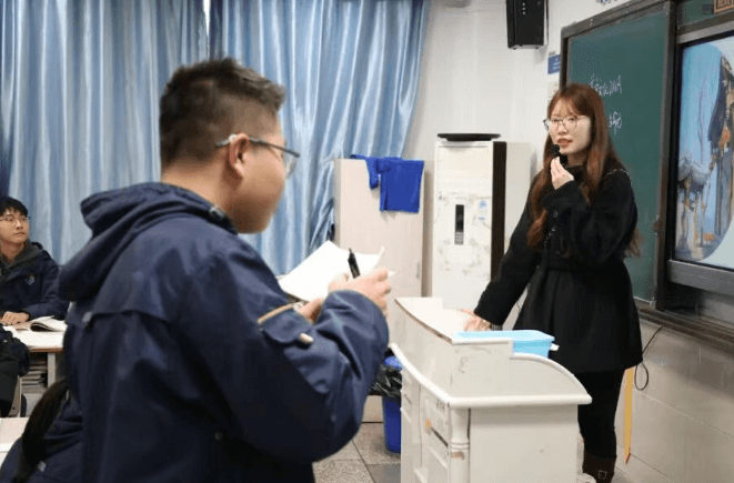 安居育才中学校 安居育才中学校