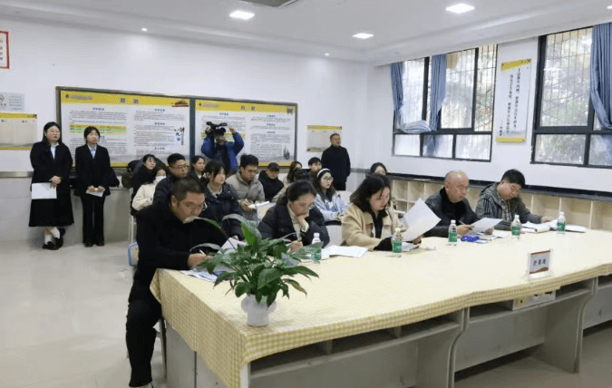 安居育才中学校 安居育才中学校