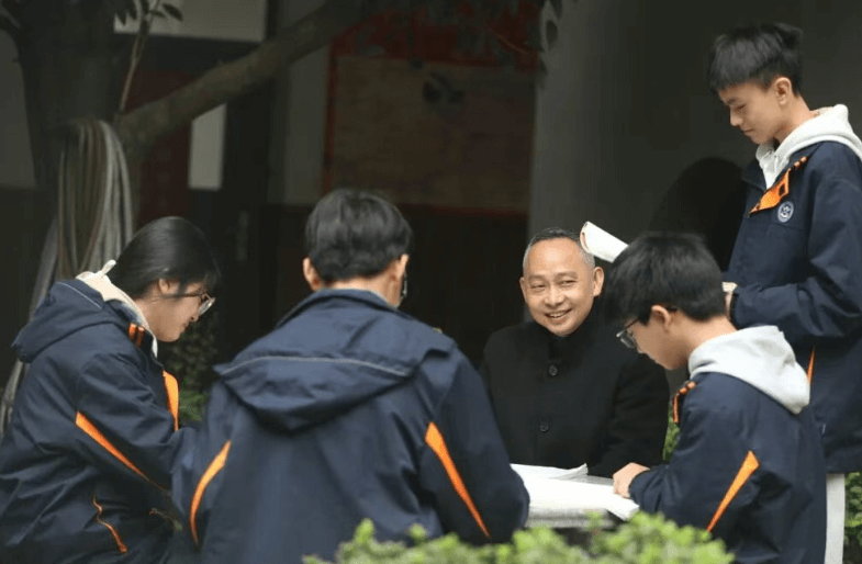 眉山育英实验学校 眉山育英实验学校