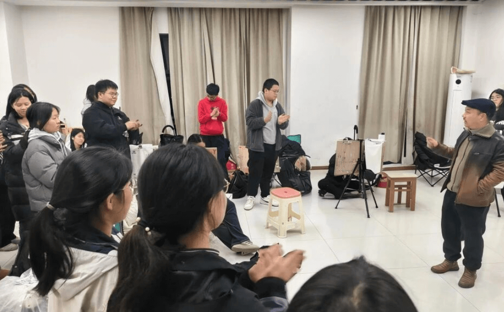 彭州宏德高中 彭州宏德高中