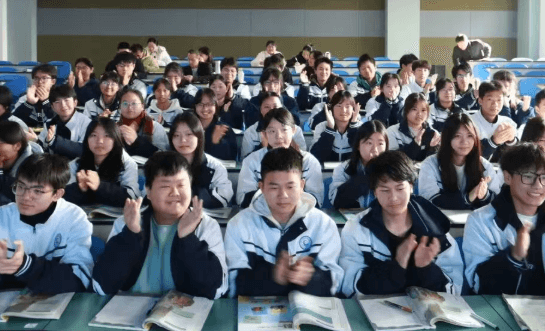 成都广信数字职业技术学校