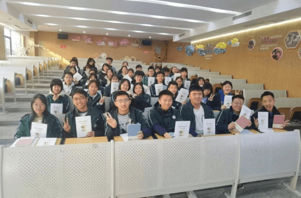 成都市实验外国语学校 成都市实验外国语学校