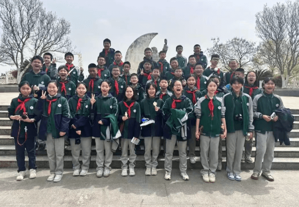 成都实外新都五龙山学校