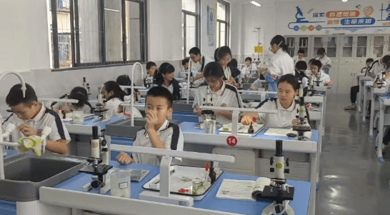 四川省绵阳第一中学