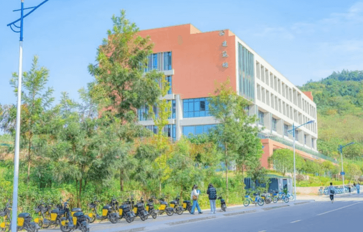 四川科技职业学院