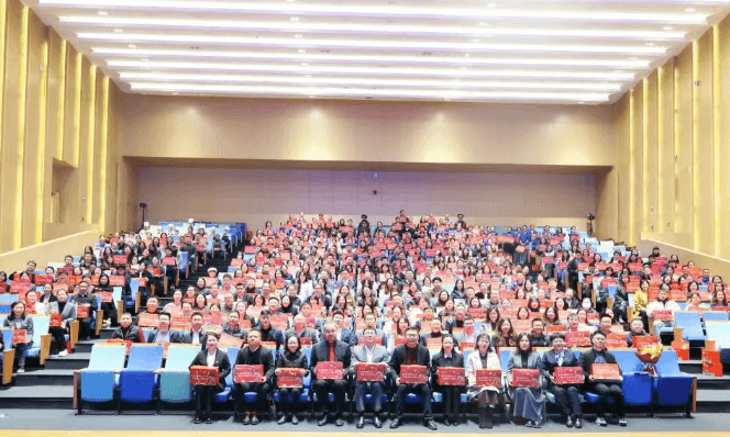 成都市郫都区天立学校 成都市郫都区天立学校