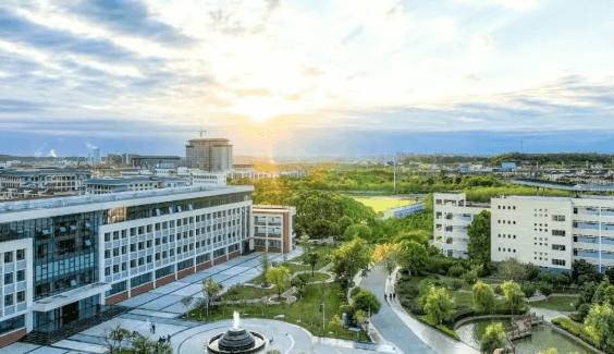 四川电子机械职业技术学院