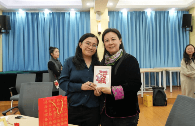 四川省崇州市蜀城中学