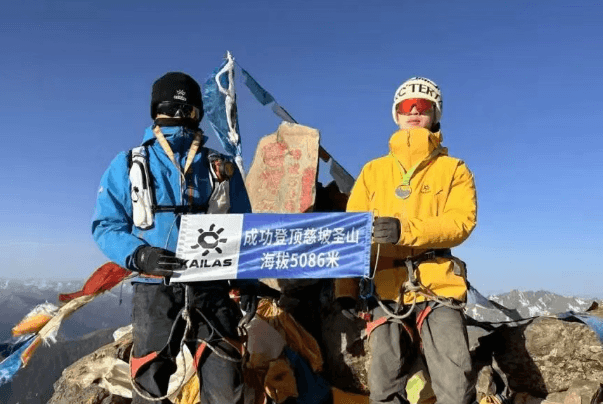 四川希望汽车职业学院 四川希望汽车职业学院