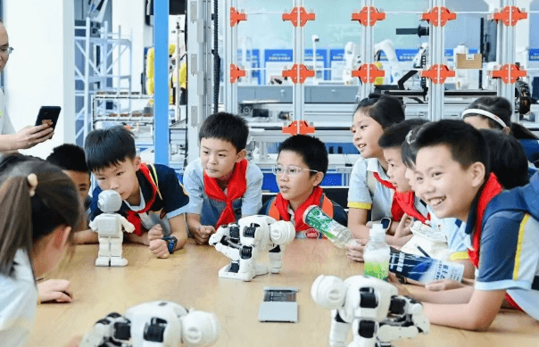 彭州宏德学校 彭州宏德学校