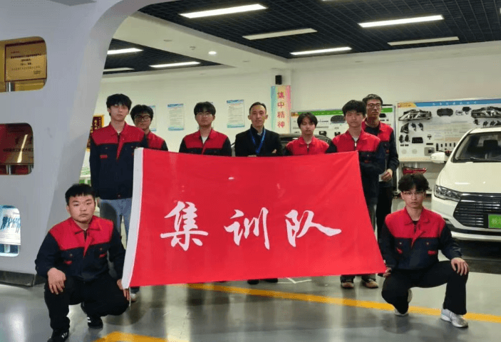 四川希望汽车职业学院 四川希望汽车职业学院