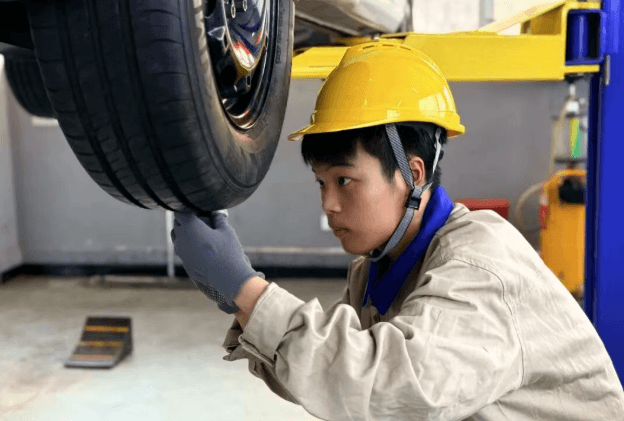 成都市机械高级技工学校