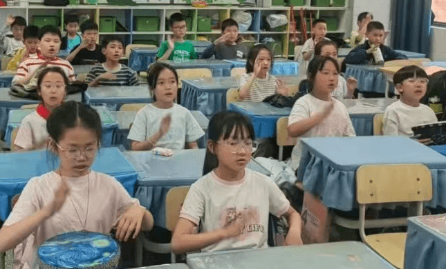 四川省新津中学