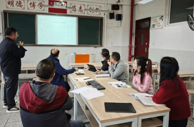 都江堰市育才高级中学校