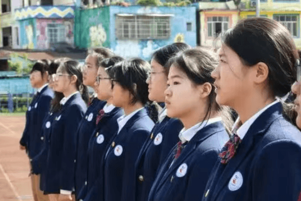 雅安市成实外学校