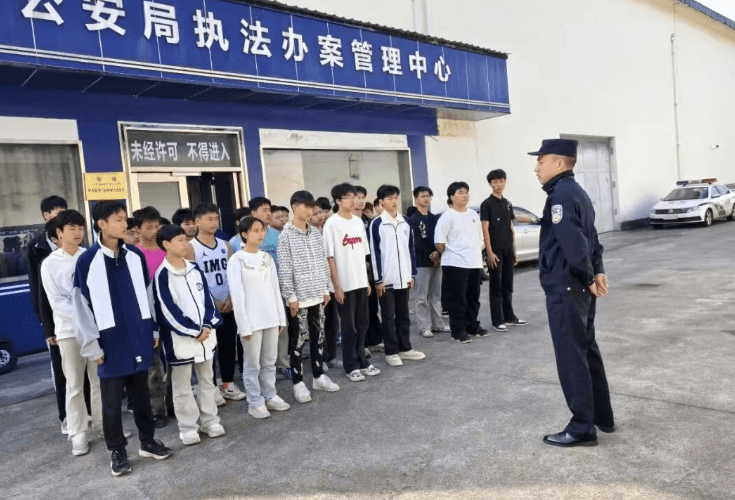 四川省合江县职业高级中学校