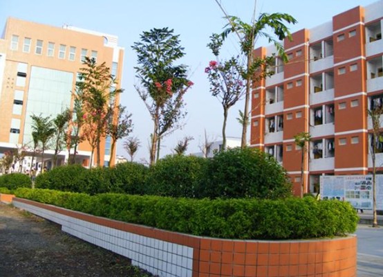 泸州市电子机械学校