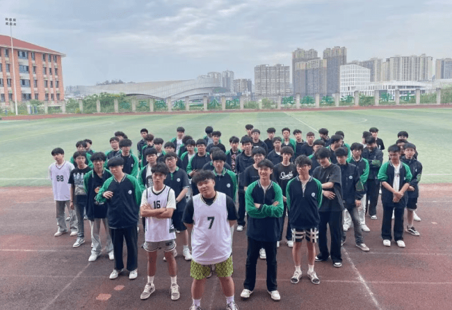 蓬溪绿然学校 蓬溪绿然学校