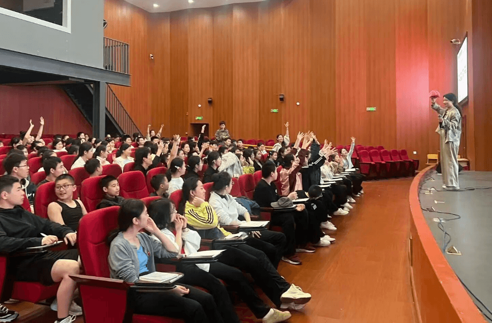 成都市文化艺术学校