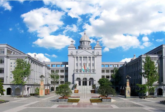 成都市金牛区协同外语学校环境 成都市金牛区协同外语学校环境