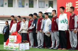 2026年成都金苹果锦城第一中学师资怎么样_成绩好吗