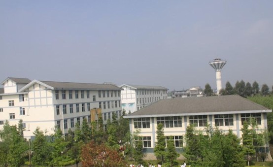 怀远中学环境 怀远中学环境