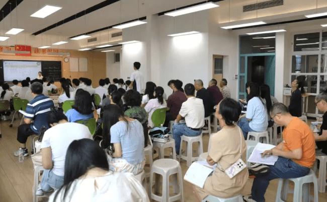 都江堰市领川万汇实验学校