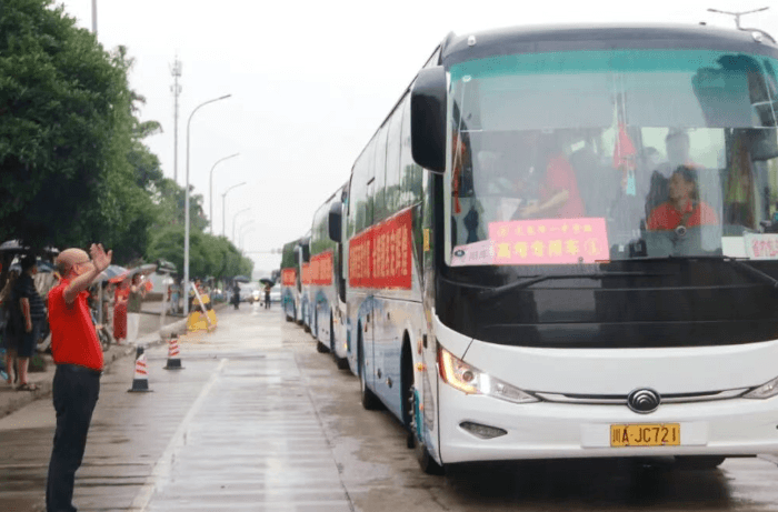 成都市龙泉驿区师一中学校 成都市龙泉驿区师一中学校