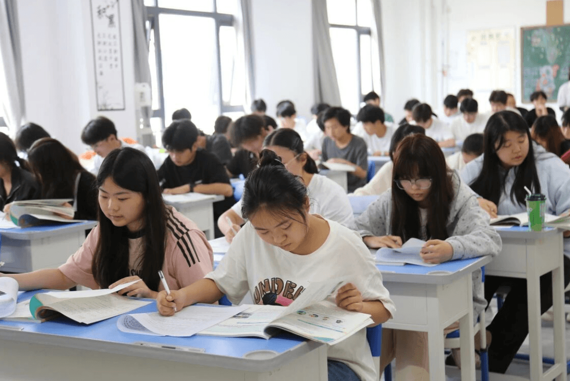 川绵高技校