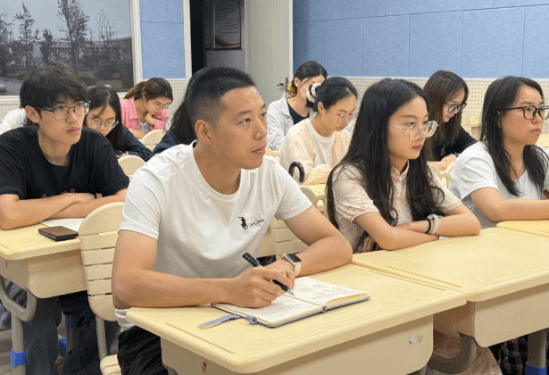 富顺职业技术学校