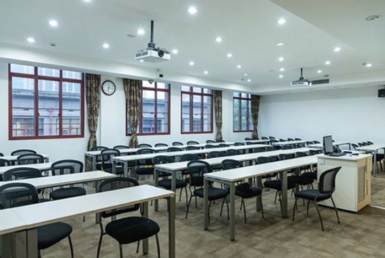 金堂润泽高级中学智慧教室 金堂润泽高级中学智慧教室