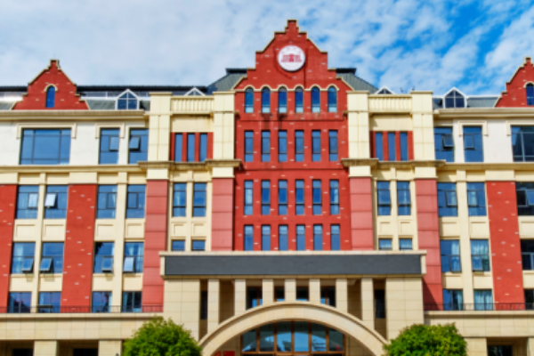彭州宏德高中属于什么档次的学校_宏德学校教学质量怎么样