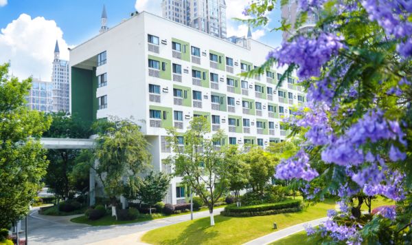 锦城第一中学