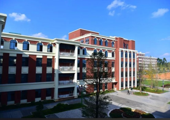 眉山北外东坡学校教学楼