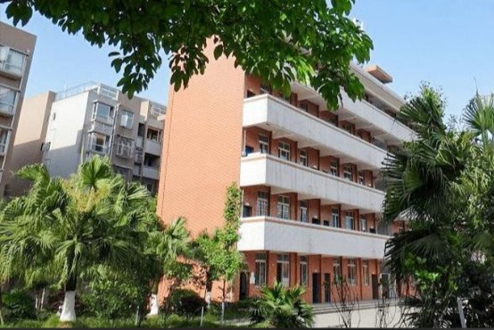 眉山实验高级中学教学楼